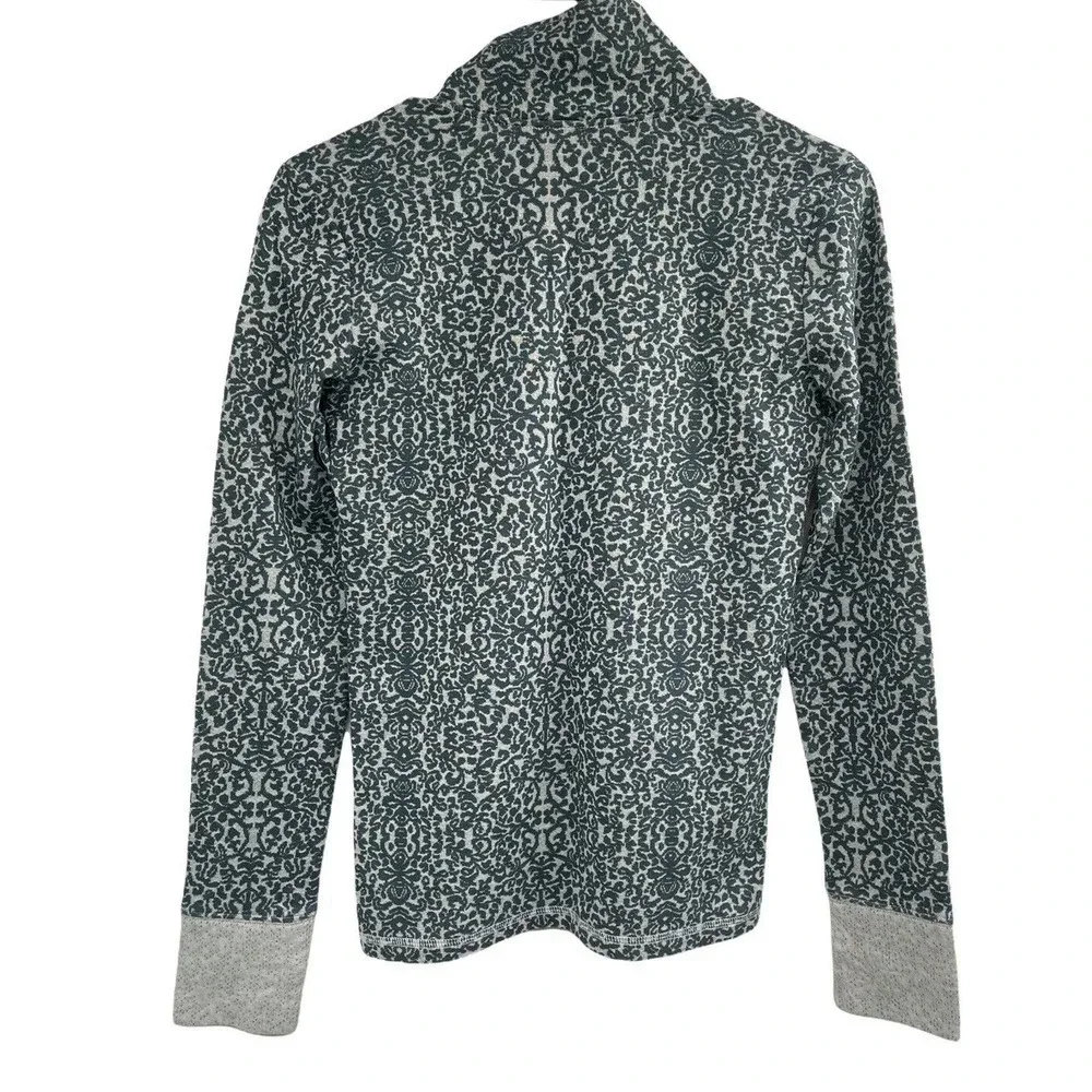 Kavu Women's Size S Lopez Long Sleeve Mock Neck Shirt Top Thumb Holes Button - Picture 8 of 11